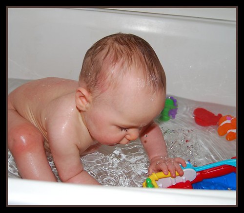 Baby Shower - Bath time for baby
