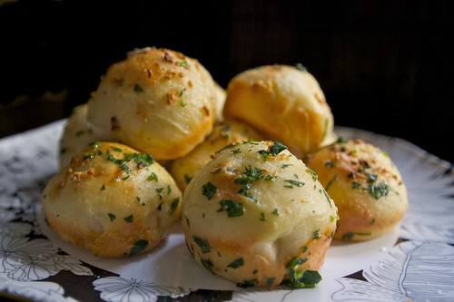 garlic bread rolls