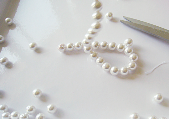 How to Fix a Broken Pearl Necklace in 5 Easy Steps