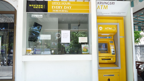 サムイ島 銀行 銀行直営の両替所が臨時休業 5 21 ツアーガイドsoma 特派員ブログ トラベルコ