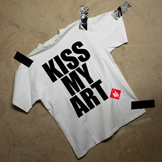Kiss My Art white