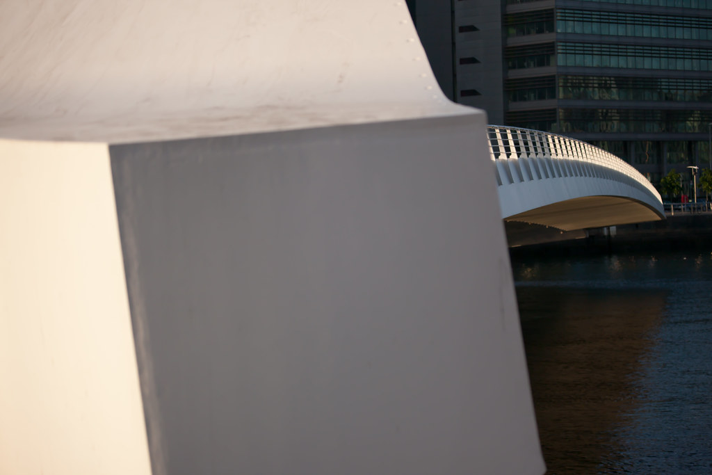 Samuel Beckett Bridge [ Open / Close Cycle]