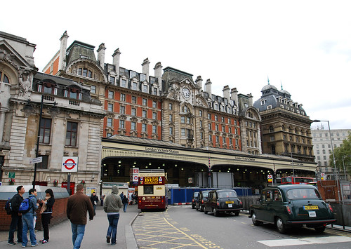 Victoria Station3