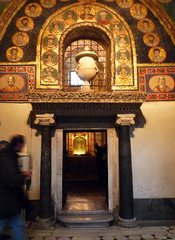 Basilica of Santa Prassede, Zeno Chapel entrance