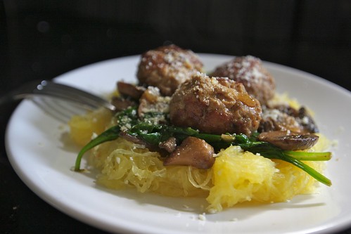 spaghetti squash with turkey meatballs and spinach