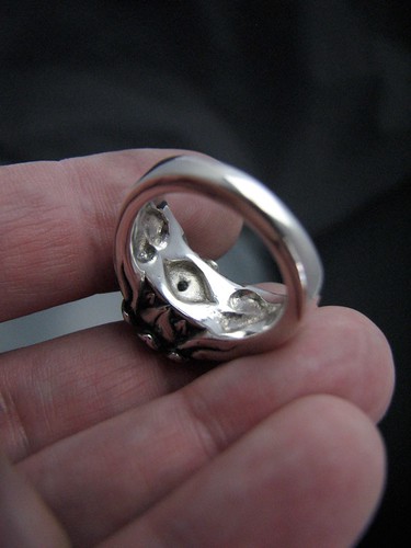Some really cool details on the inner shank of the ring:)