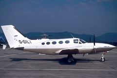 ZZ) Untitled Cessna 421 G-GILT GRO 09/08/2001