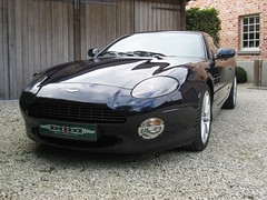Aston Martin DB7 Vantage (2003).