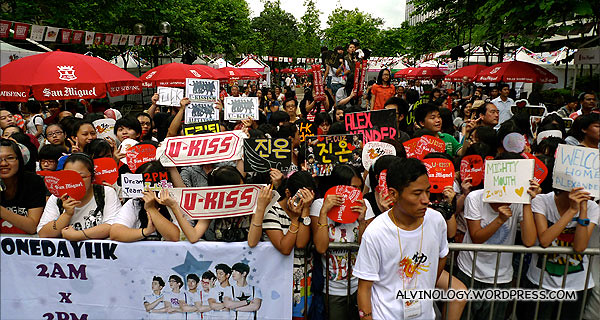 Lots of Korea boy band fans have already gathered at the concert area when we arrived