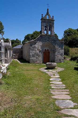 Iglesia románica de Santa María de Ferreiros