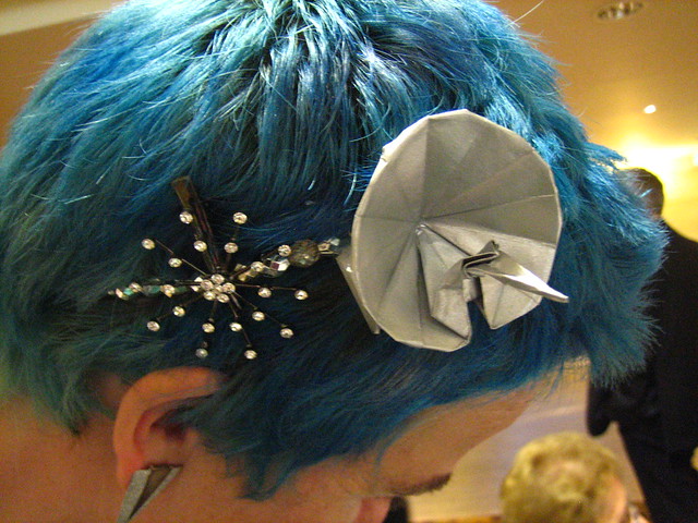 tracking station as hair ornament | flickr – 相片分享!
