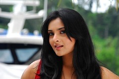 Indian Actress Ramya Hot Sexy Images Set-2 (89)