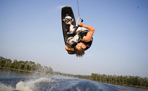Wakeboard, disponível na Tapajós Náutica