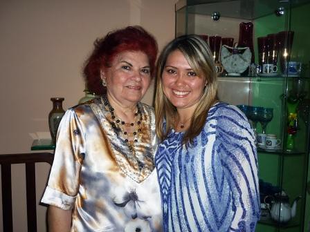 Laura e sua neta Lorena Loureiro Gonçalves
