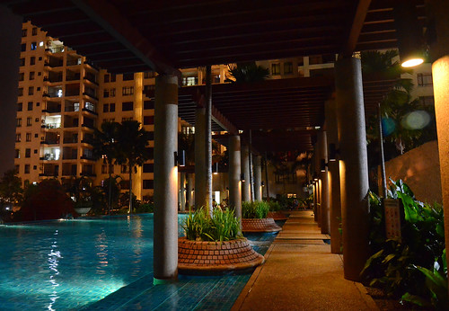 Apartment pool side1_ISO6400