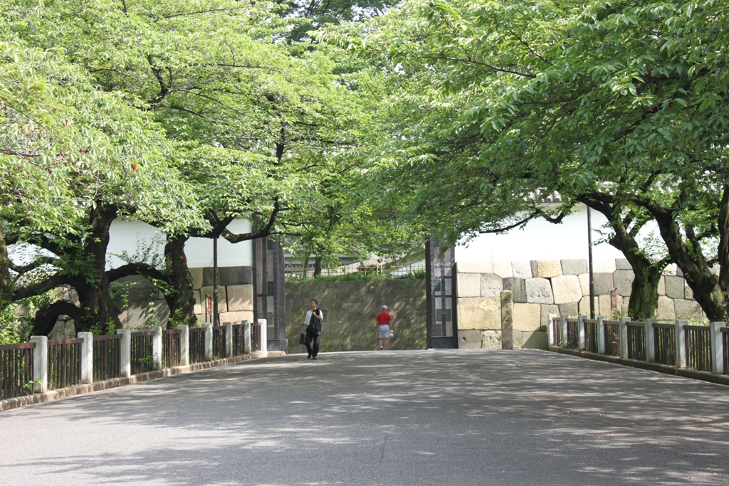Let’s walk around the Imperial Palace Part2 (5)