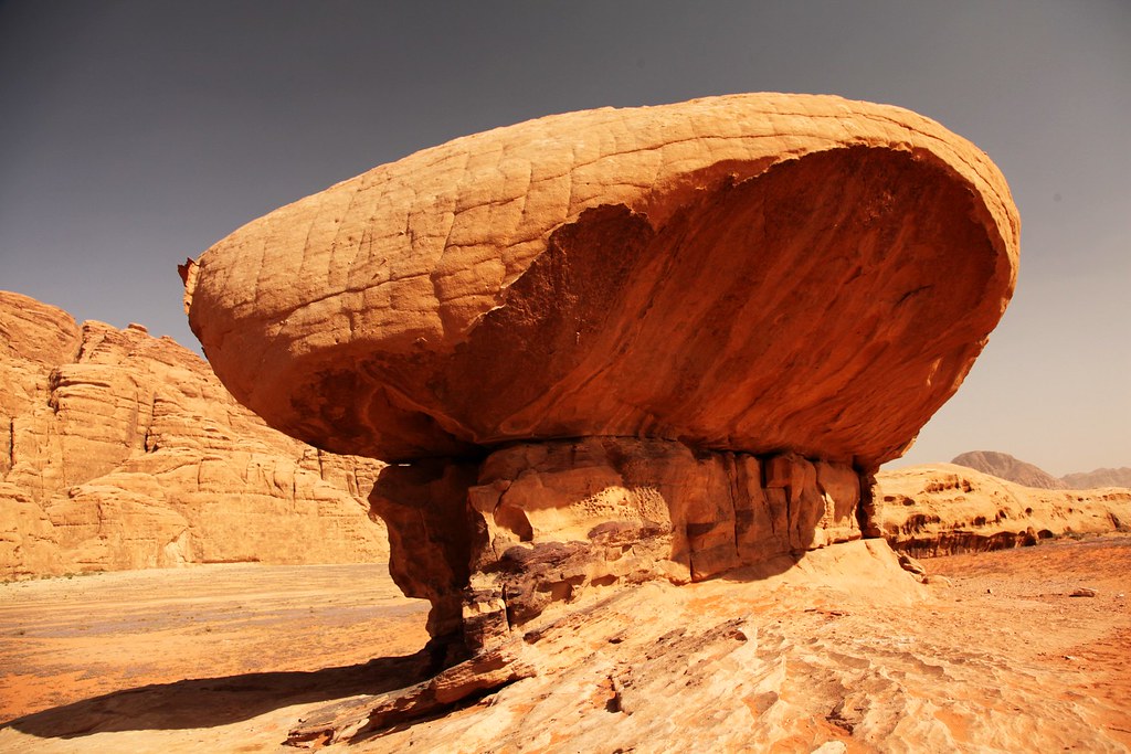 Giant mushroom stone