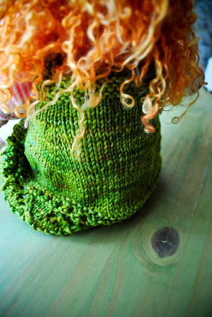 october :: doll knits, yarn and a new library bag...