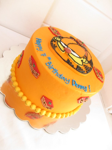 Garfield Birthday Cake - a photo on Flickriver