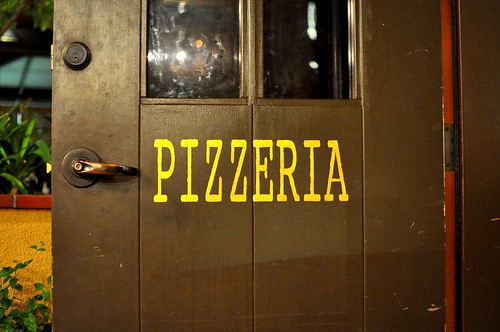 The Luggage Room Pizzeria - Pasadena