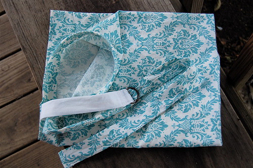 made by the mama monster: nursing cover tutorial