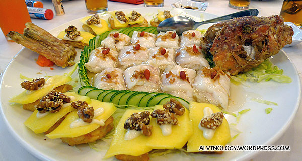 Fish slices wrapped with pork skin and ngor hiam with mango - serious overdose of ngor hiam in every dish