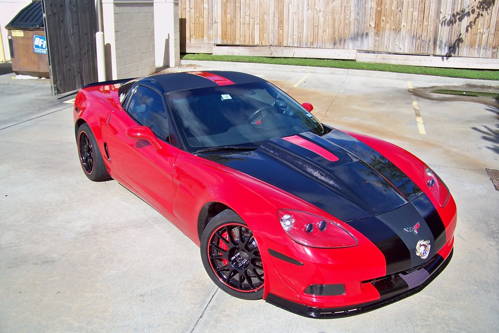 06 Victory Red/Black Wide Body with Carbon Fiber Hood Stripe and Halo CF Rear