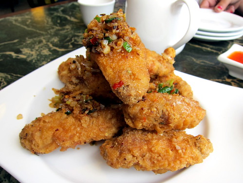Hue Ky Mi Gia - Fried Butter Chicken Wings