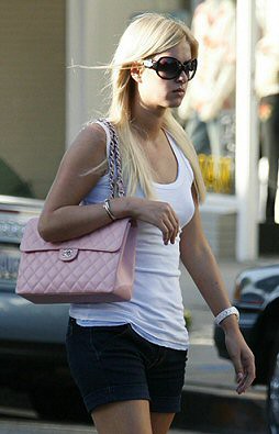 Nicky Hilton-pink-Chanel-bag