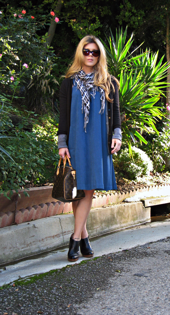 vintage teal shift dress with cardigan ankle boots cat eye sunglasses and louis vuitton bag+los angeles