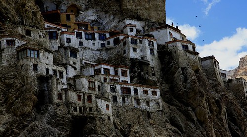 phuktal monastery trek zanskar