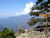 Sentier de la transhumance : col de Caprunale et vue de la vallée vers Monte Estremu