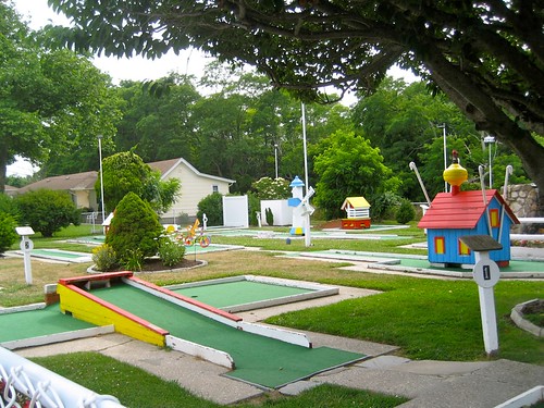 Drossos Motel Miniature Golf