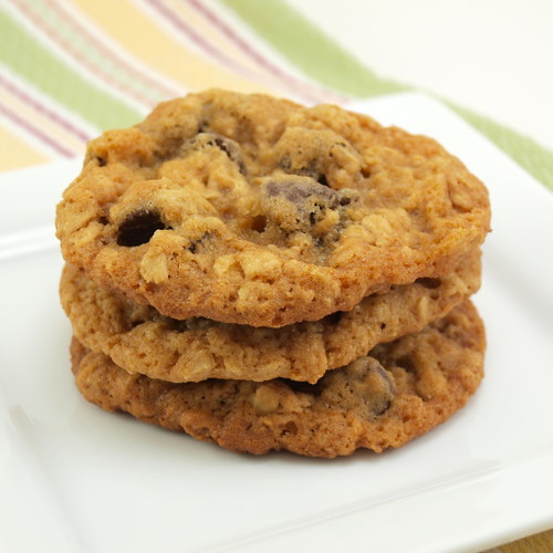 Golden Syrup Oatmeal Chip Cookies