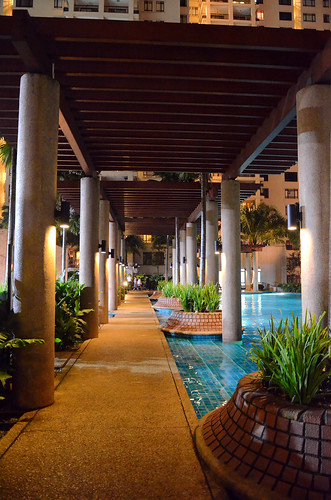 Apartment pool side2_ISO6400