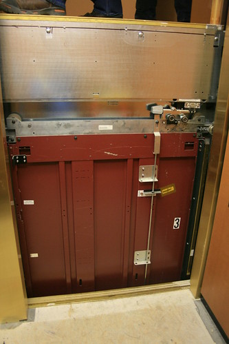 Elevator exterior door (hoistway view)
