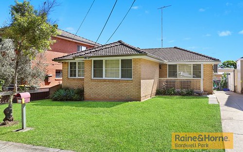 54 Rex Rd, Georges Hall NSW 2198