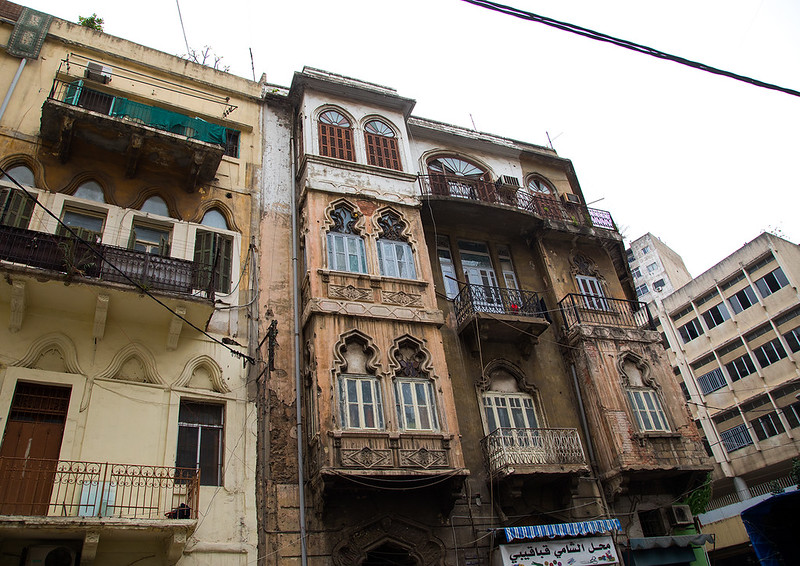 Traditional old buildings in Mar Mikhael, Beirut Governorate, Beirut, Lebanon<br/>© <a href="https://flickr.com/people/41622708@N00" target="_blank" rel="nofollow">41622708@N00</a> (<a href="https://flickr.com/photo.gne?id=33921323993" target="_blank" rel="nofollow">Flickr</a>)