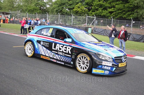 Aiden Moffat heads on to the BTCC grid at Oulton Park, May 2017