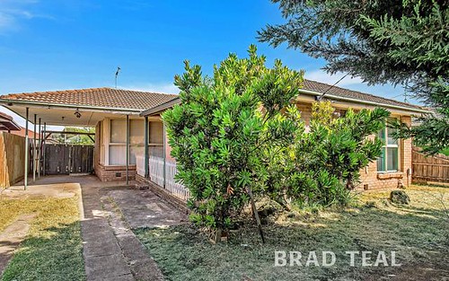 7 Curlew Cl, Melton VIC 3337