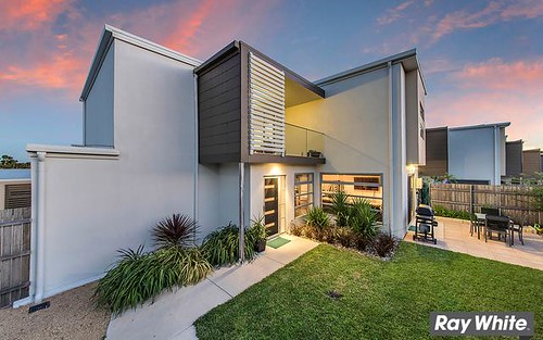 166 Plimsoll Drive, Casey ACT