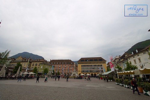 Bolzano - Bozen • <a style="font-size:0.8em;" href="http://www.flickr.com/photos/104879414@N07/34284437101/" target="_blank">View on Flickr</a>