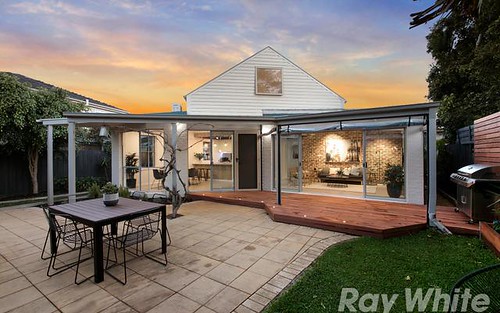 2/2 Queen St, Parkdale VIC 3195