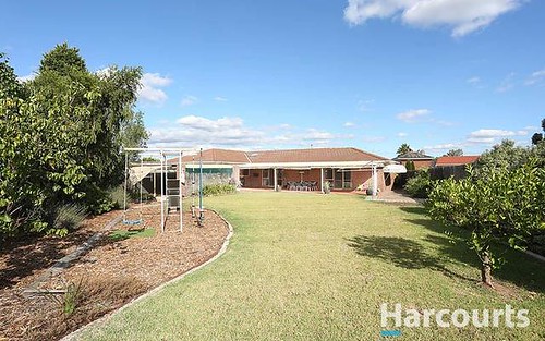 6 Whitfield Ct, Mill Park VIC 3082