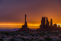 Totem Pole Sunrise-Monument Valley