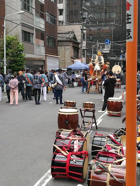 先週末は神田祭でマンション前で町内の神輿...
