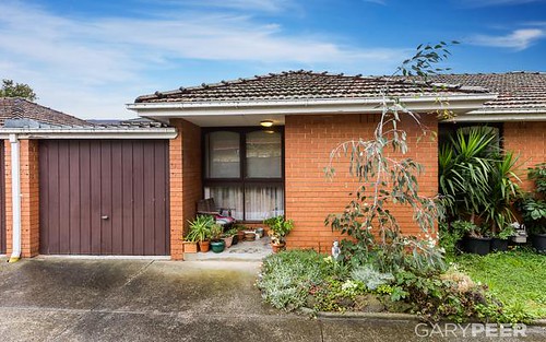 2/15 Paget St, Hughesdale VIC 3166