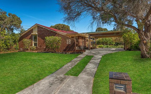 18 Overland Drive, Vermont South VIC 3133