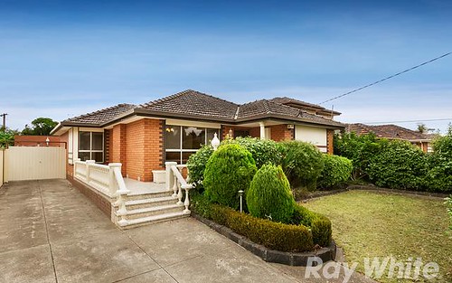 41 Tunaley Pde, Reservoir VIC 3073