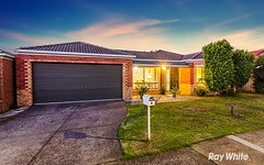 6 Nyarrin Place, Cranbourne West VIC